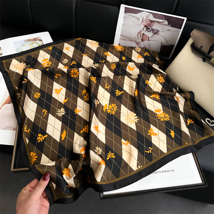 Sandra Foulard (100% Seta - 68cm)