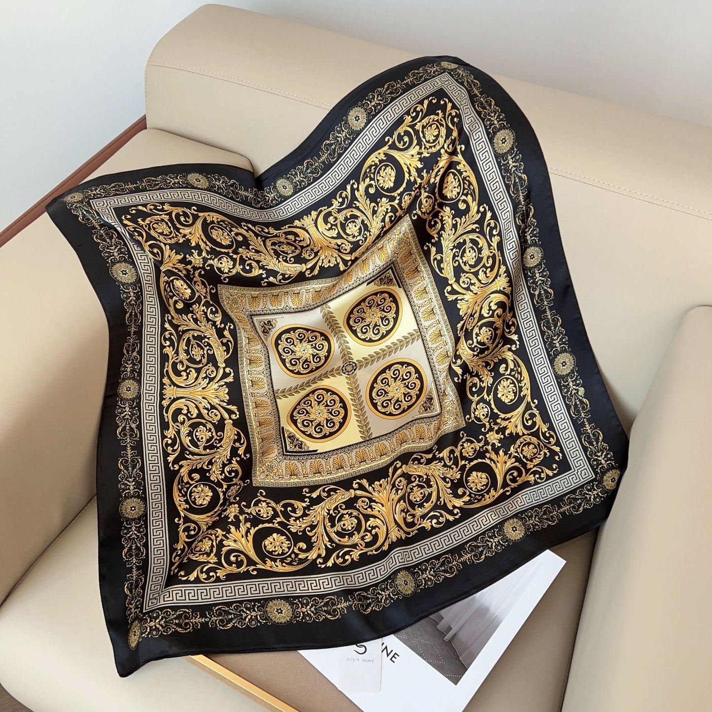 Valeria Foulard (100% Seda - 70cm)