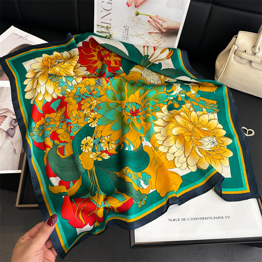 Zela Foulard (100% Zijde - 70cm)