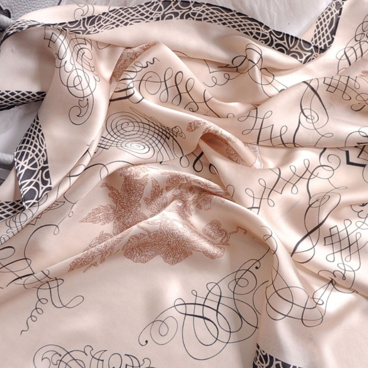 Venice Foulard (100% Zijde- 68cm)
