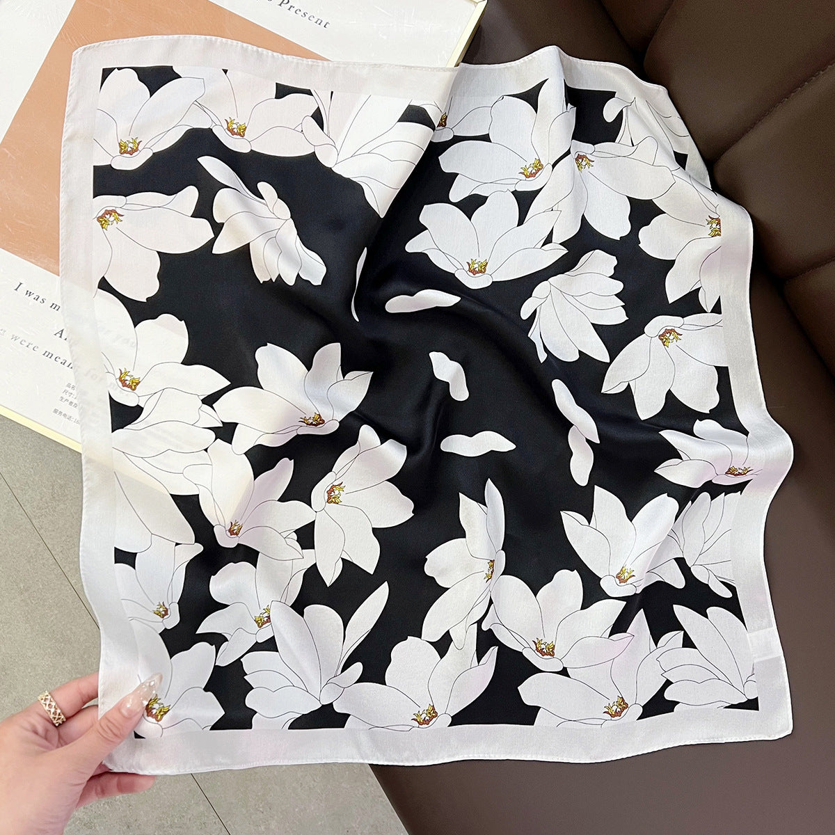 Mara Foulard (100% Seta - 68cm)
