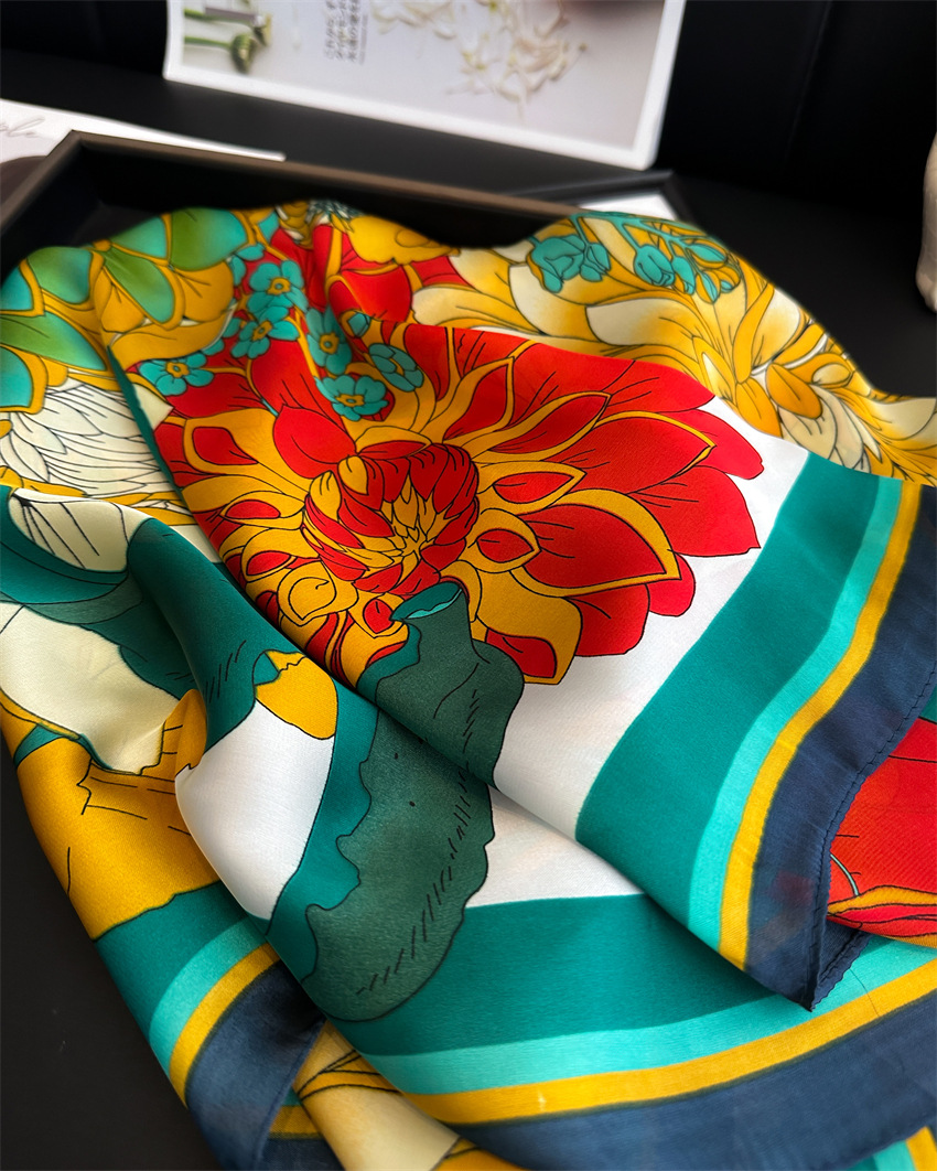Zela Foulard (100% Zijde - 70cm)