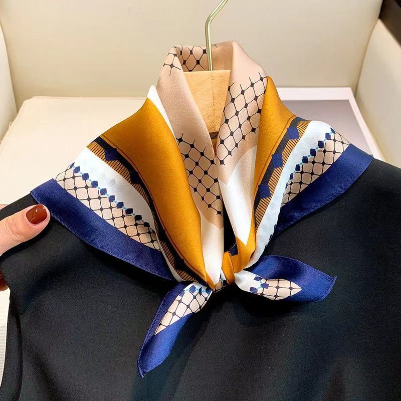 Penny Foulard (100% Seta - 70cm)