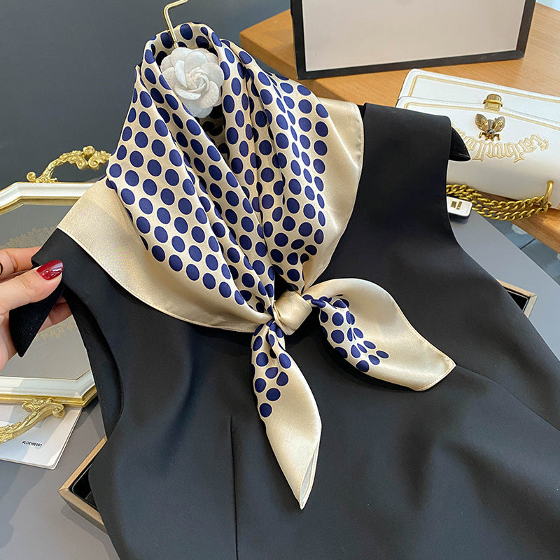 Assia Foulard (100% Seta - 68cm)