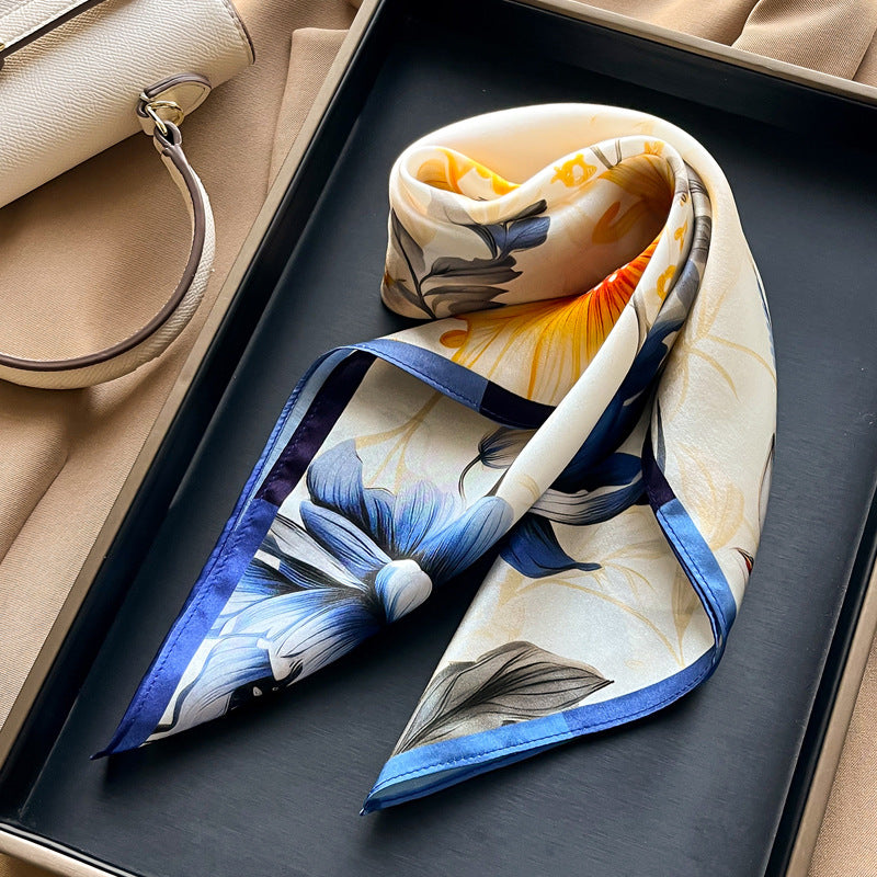 Yuki Foulard (100% Seta - 53cm)