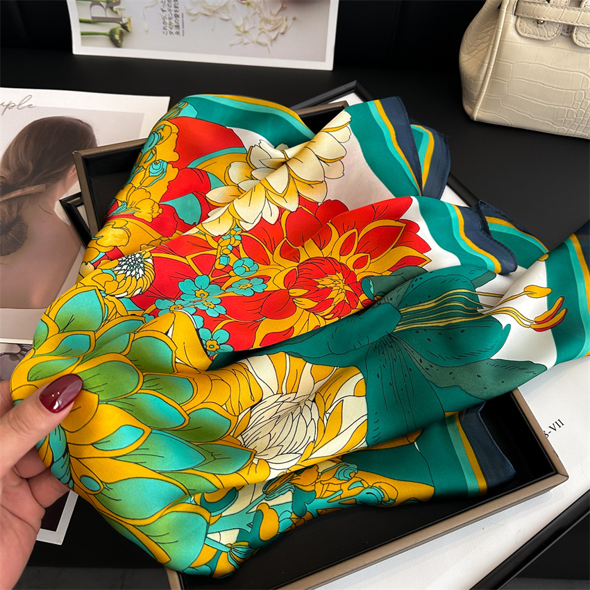 Zela Foulard (100% Zijde - 70cm)