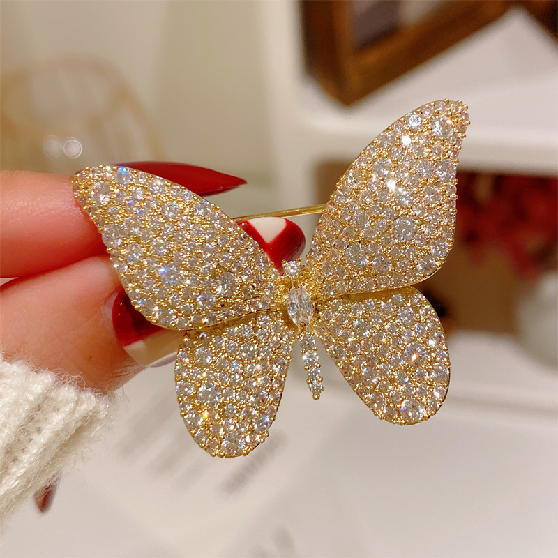 Butterfly brosch (zirkoner)