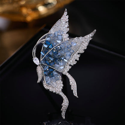 Vanessa-broche (Roze of blauwe zirkonia's)