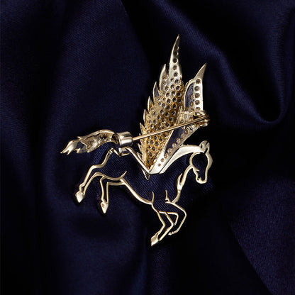 Pegasus brosch (gnistrande zirkoner)
