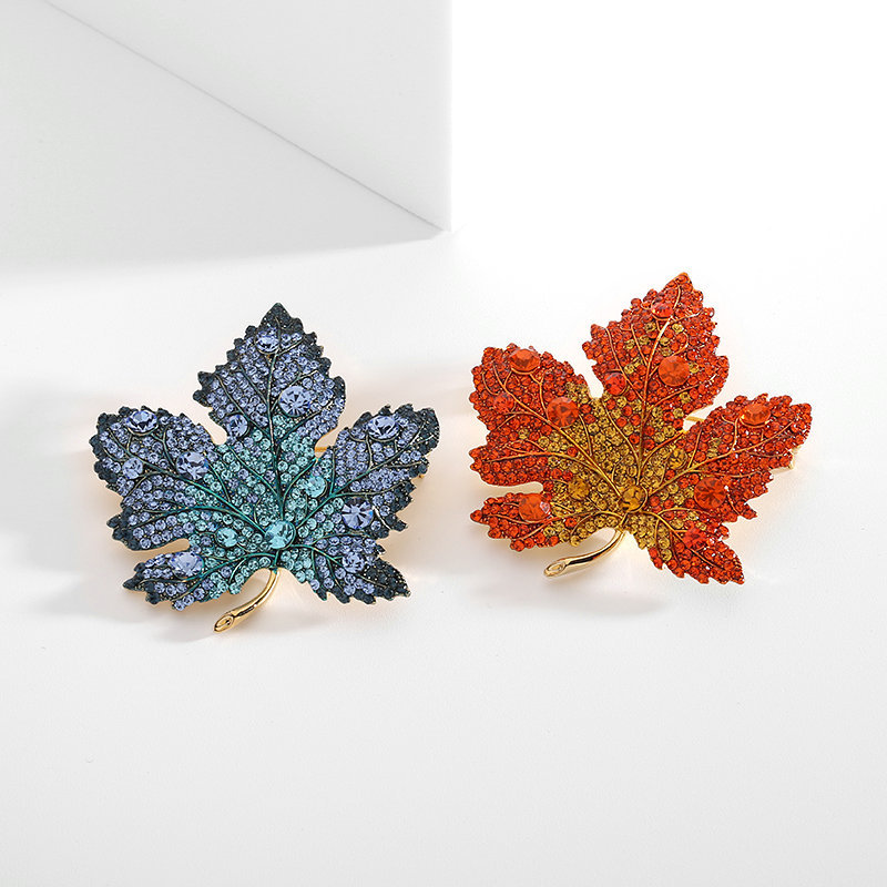 Foglia Broche (Kristallen)