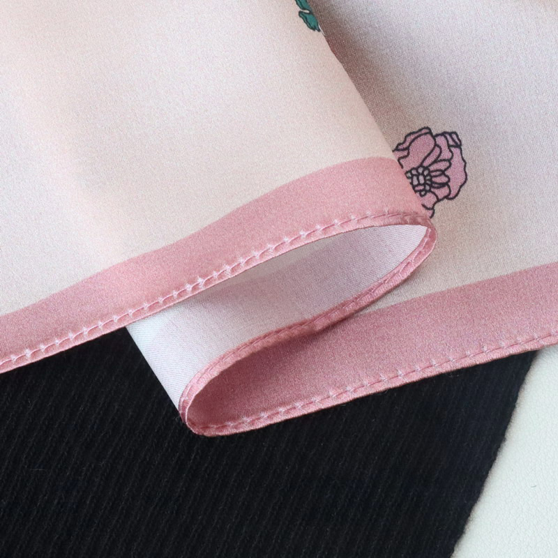 Helvira Foulard (100% Zijde - 68cm)