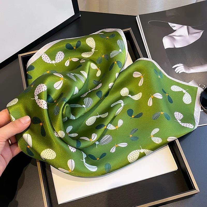 조르지아 스카프 (100% 실크 - 53cm)