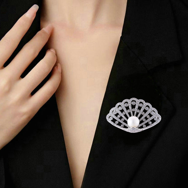 Conchiglia Brosche (Süßwasserperle)