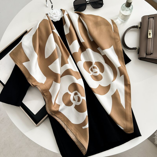 Giulia Foulard (88cm - 100% Silk)