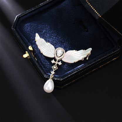 Angel wings brooch with jewelry box