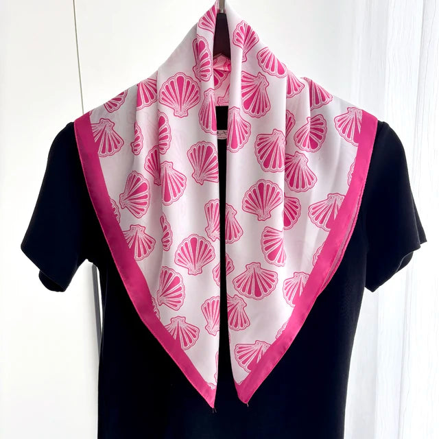 Irene Foulard (100% Silke - 68cm)