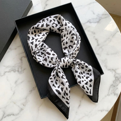 Leo Black Foulard (100% Jedwab - 68cm)
