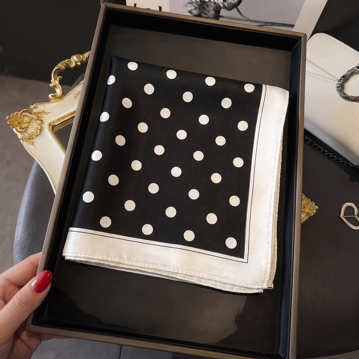 Pois Foulard (100% Siden - 53cm)