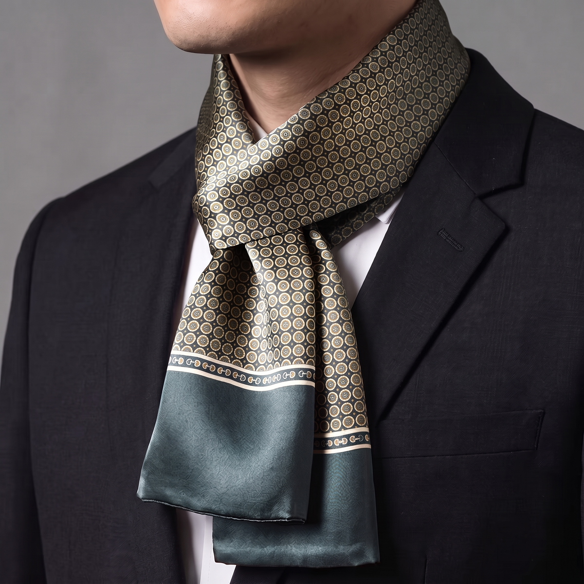 Arteus Foulard (100% Siden -155*26cm)