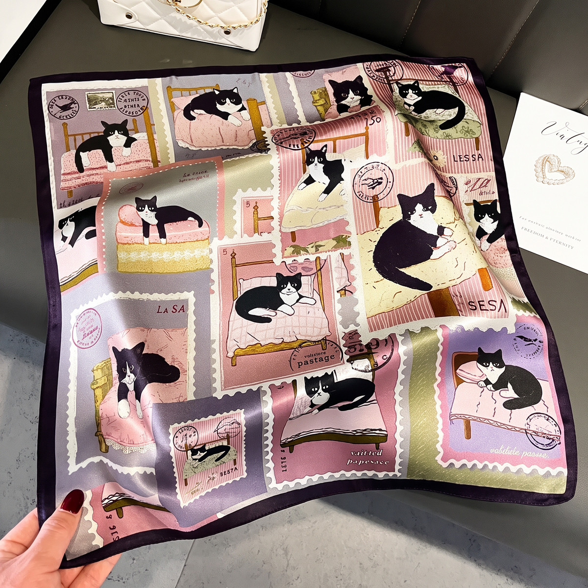 Catty Foulard (100% Seta - 53cm)